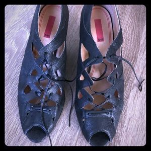 5/48 Black Tie Wedges